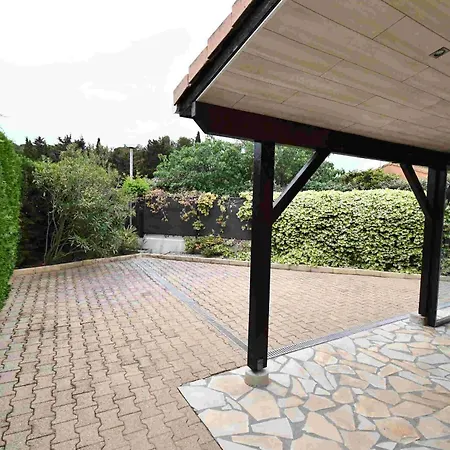 Maison 6 Personnes Climatisee Dans Avec Piscine A 900 M Des Plages * Vendres