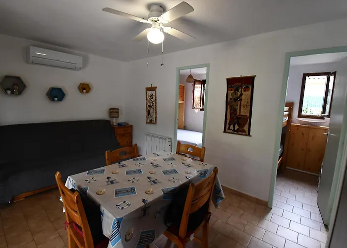 Σπίτι διακοπών Maison 6 Personnes Climatisee Dans Avec Piscine A 900 M Des Plages *